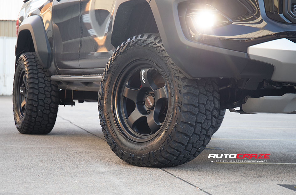 TOYOTA HILUX GR 4X4 ACCESSORIES 