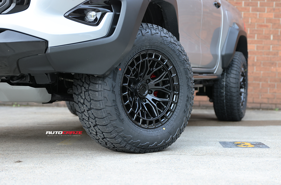 TOYOTA HILUX GR FUEL SIGMA BLACKOUT