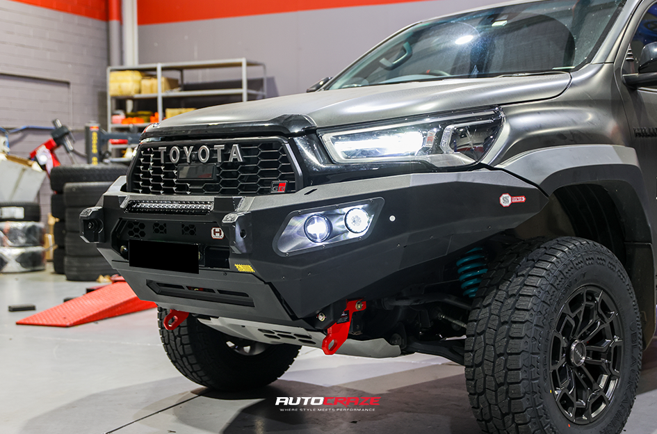 TOYOTA HILUX NOMAD N162 SATIN BLACK