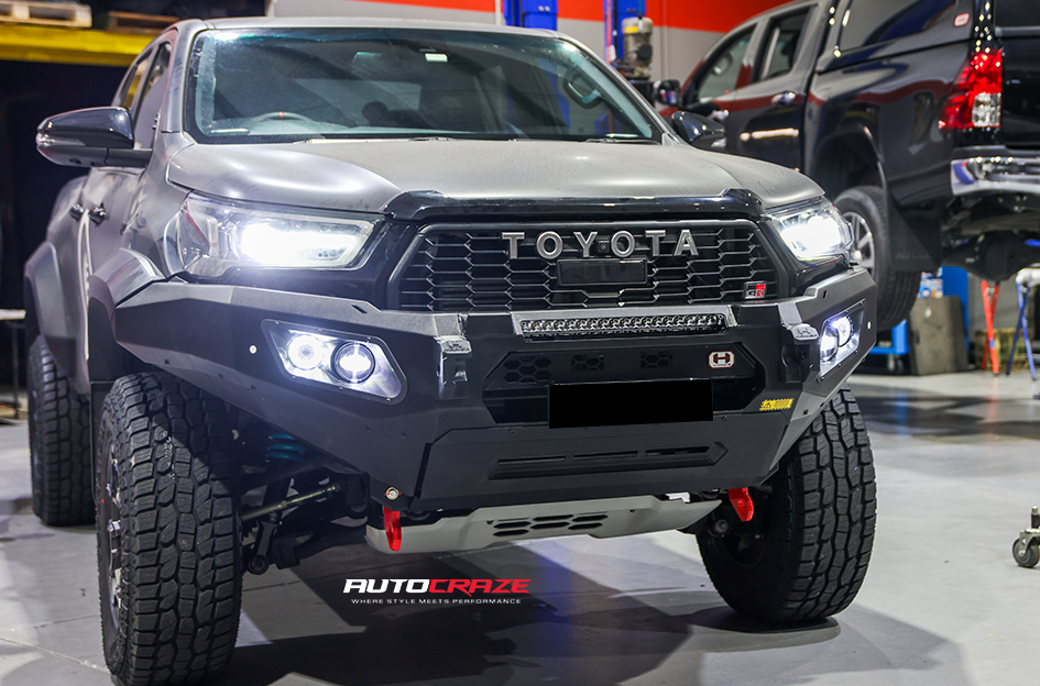 TOYOTA HILUX NOMAD N162 SATIN BLACK