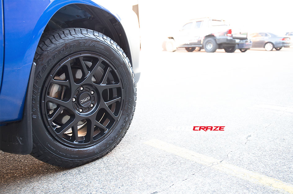 TOYOTA HILUX KMC BULLY KM708 SATIN BLACK