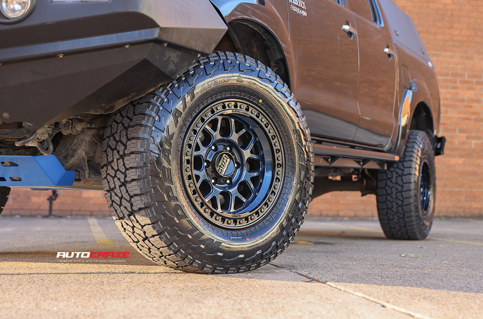 TOYOTA HILUX KMC GRS MIDNIGHT BLUE W/ GLOSS BLACK LIP