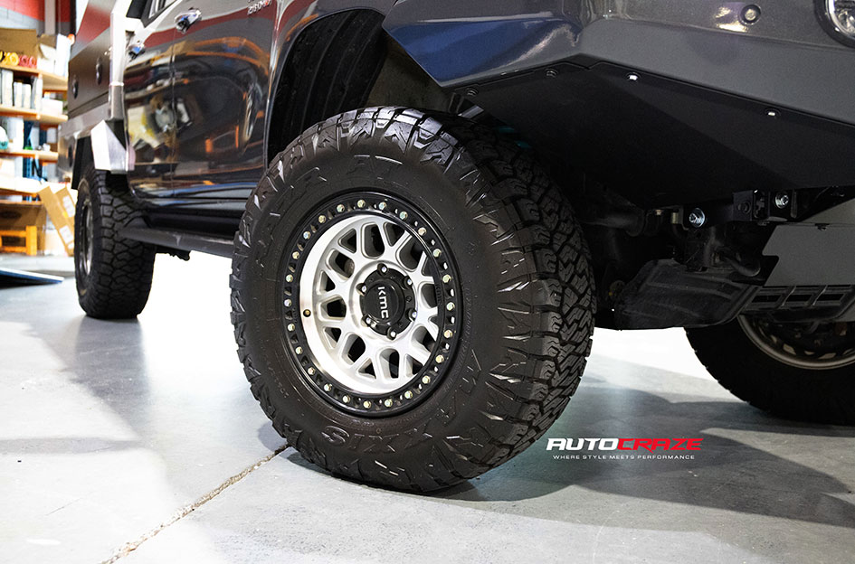 TOYOTA HILUX KMC GRS MACHINED W/ SATIN BLACK LIP