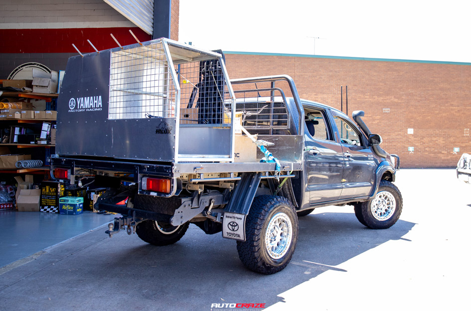 TOYOTA HILUX KMC GRS GLOSS SILVER MACHINED
