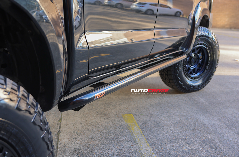 TOYOTA HILUX KMC GRS MIDNIGHT BLUE W/ GLOSS BLACK LIP