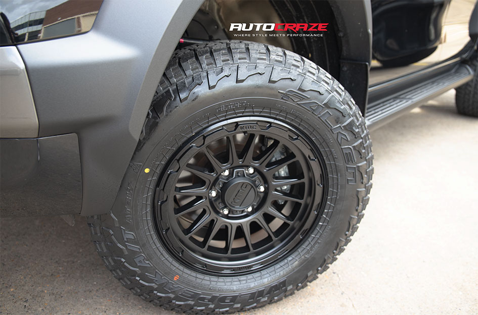 TOYOTA HILUX KMC KM542 IMPACT SATIN BLACK 