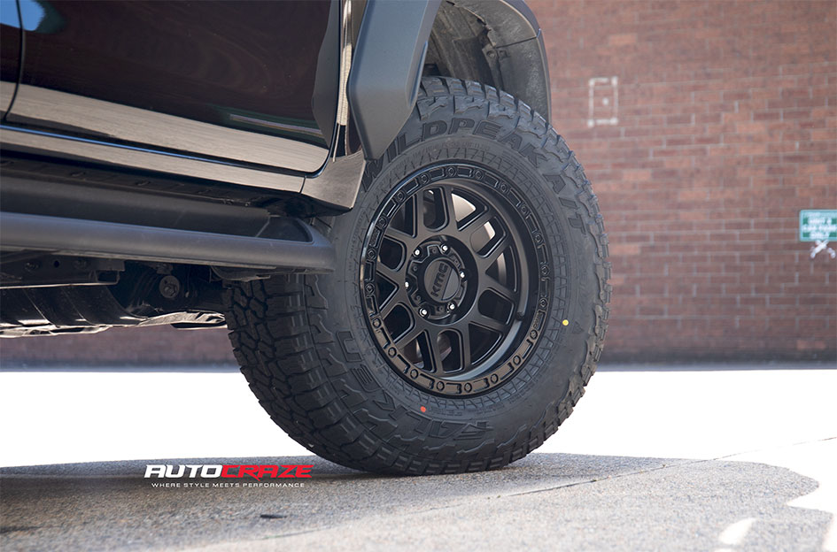 TOYOTA HILUX KMC KM544 MESA SATIN BLACK