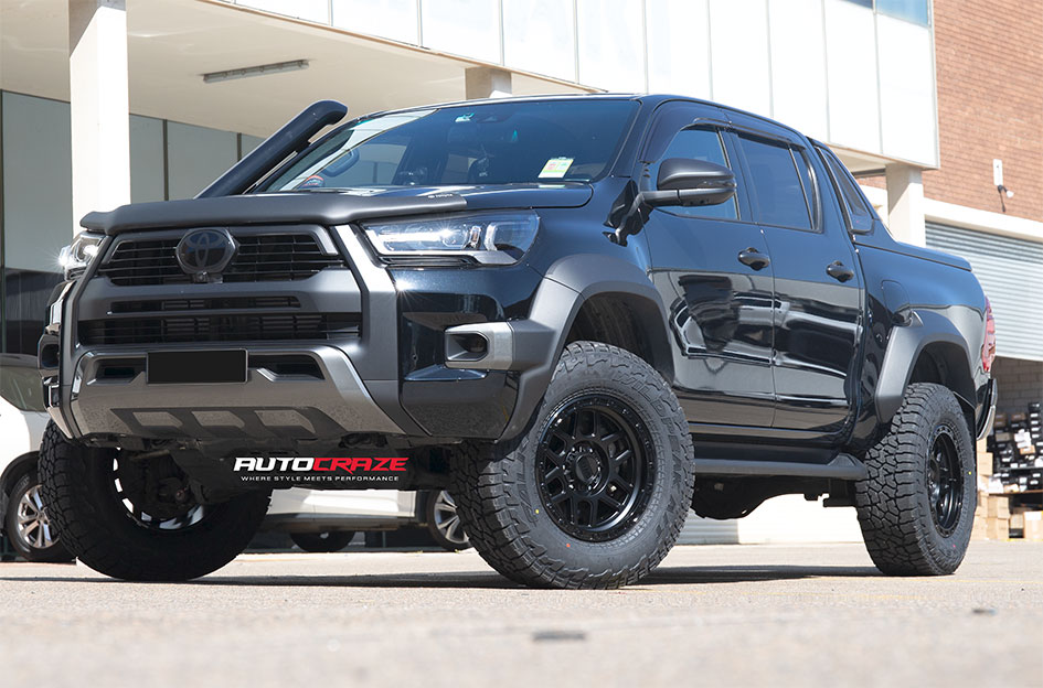 TOYOTA HILUX KMC KM544 MESA SATIN BLACK