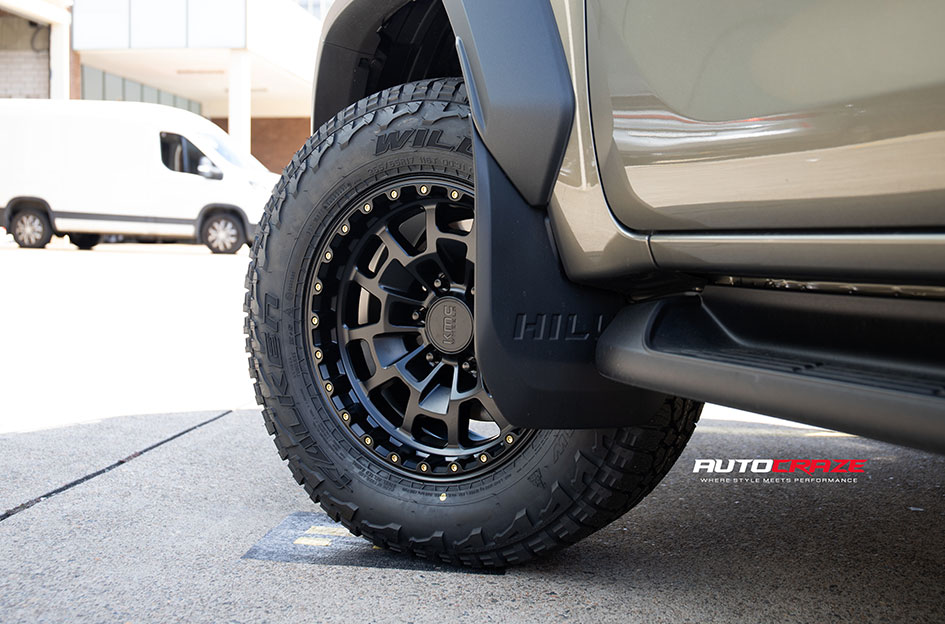 TOYOTA HILUX KMC SUMMIT SATIN BLACK