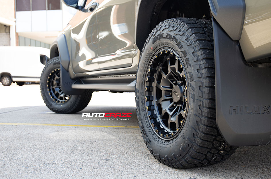 TOYOTA HILUX KMC SUMMIT SATIN BLACK