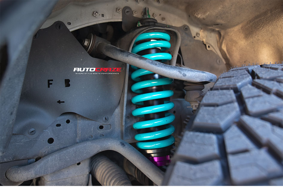 TOYOTA HILUX KMC SUMMIT SATIN BLACK