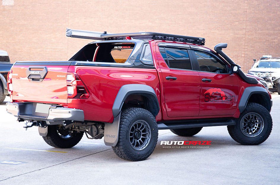 TOYOTA HILUX KMC WRATH MATTE ANTHRACITE 