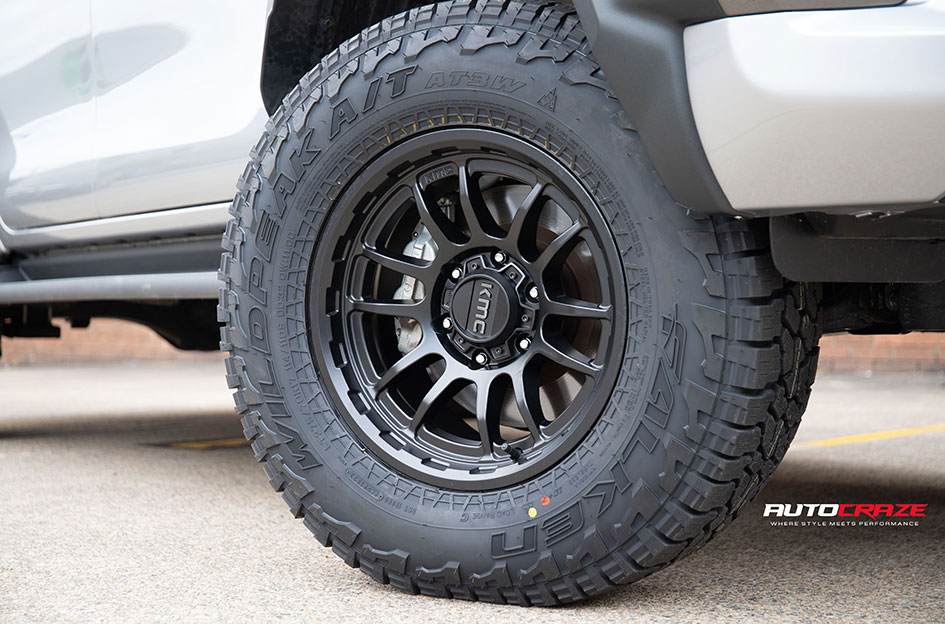 TOYOTA HILUX KMC WRATH SATIN BLACK