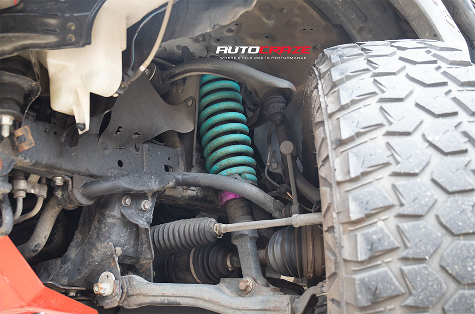 TOYOTA HILUX KING D-HOLE BLACK
