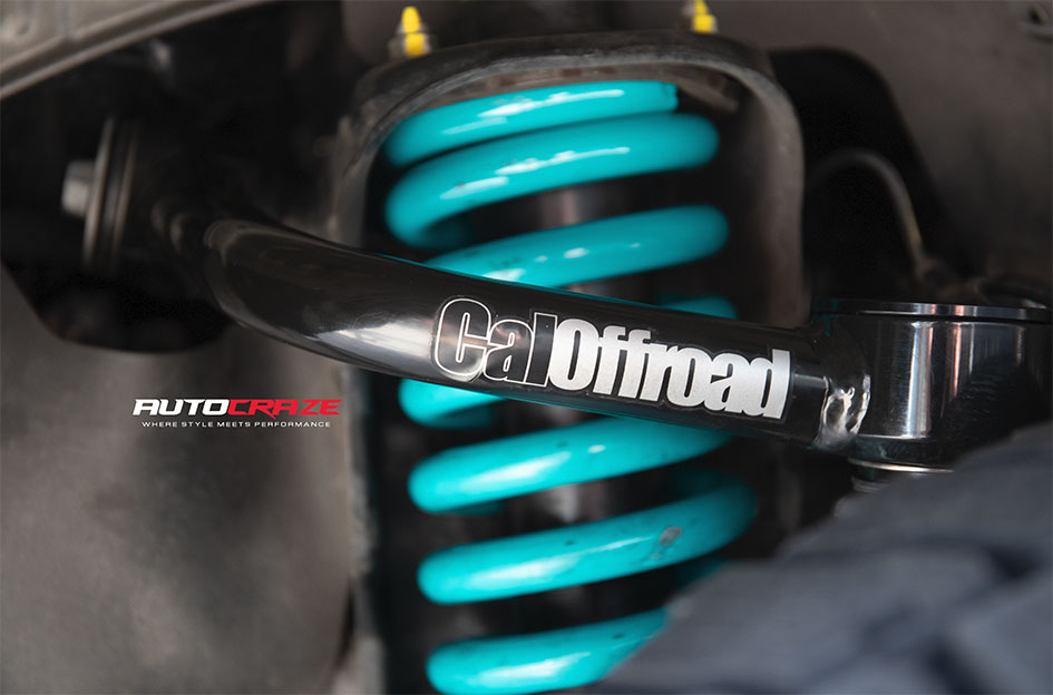 TOYOTA HILUX KING D-LOCKER BLACK