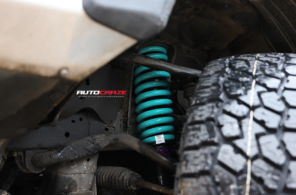 TOYOTA HILUX KING D-LOCKER BLACK