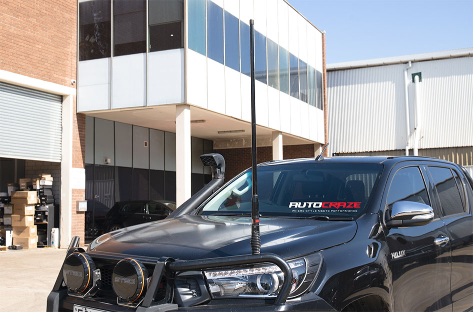 TOYOTA HILUX KING D-LOCKER BLACK