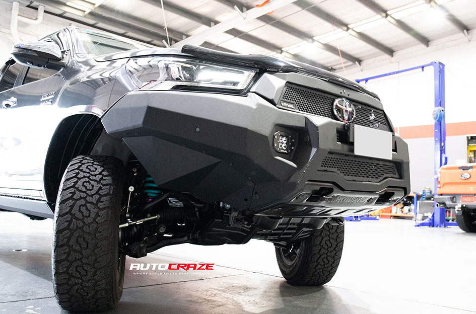 TOYOTA HILUX KING STRYKER SATIN BLACK