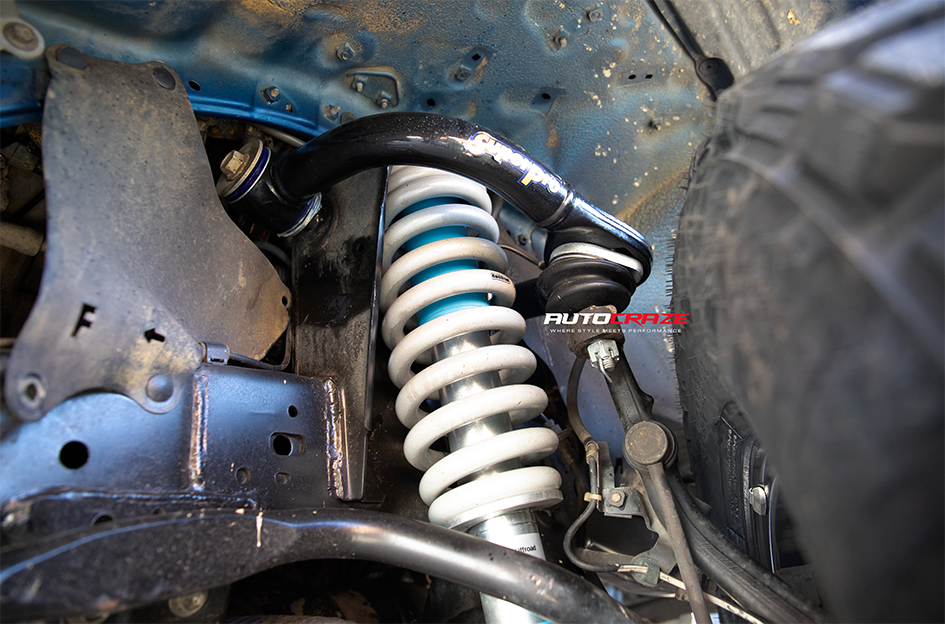 TOYOTA HILUX KING TERRA BLACK