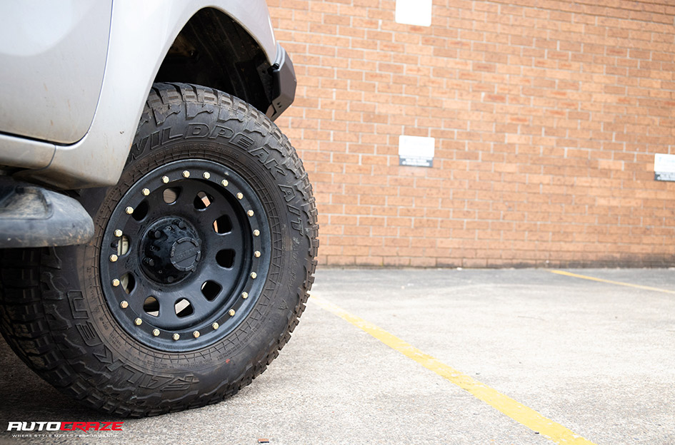 TOYOTA HILUX KING D-LOCKER SATIN BLACK 