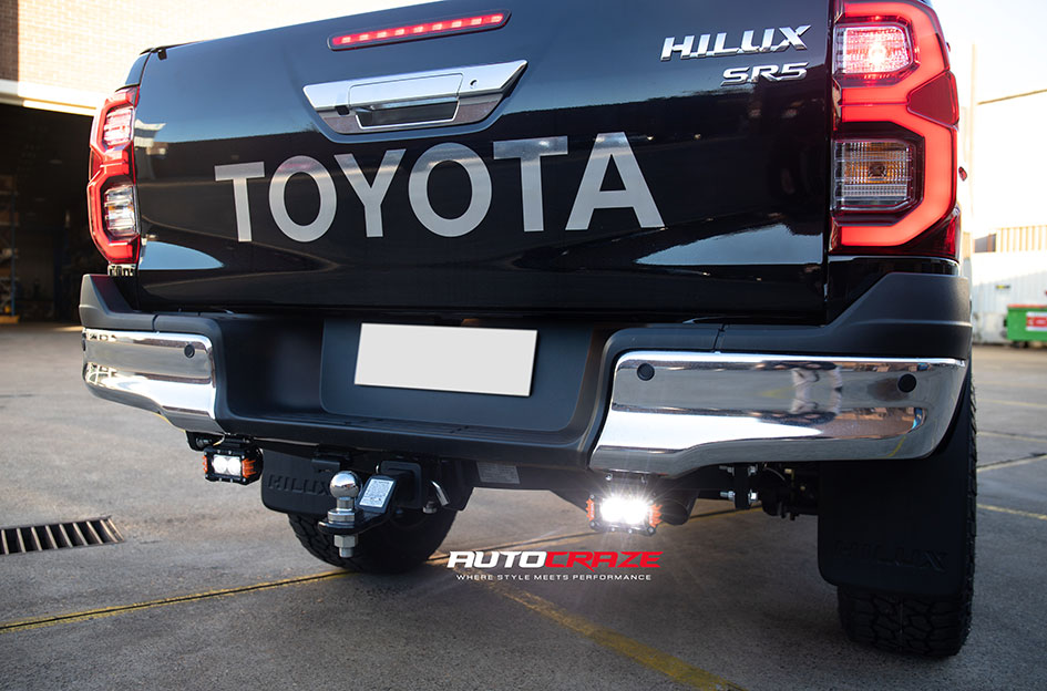 TOYOTA HILUX MOTO METAL MO962 GLOSS BLACK MILLED ACCENTS