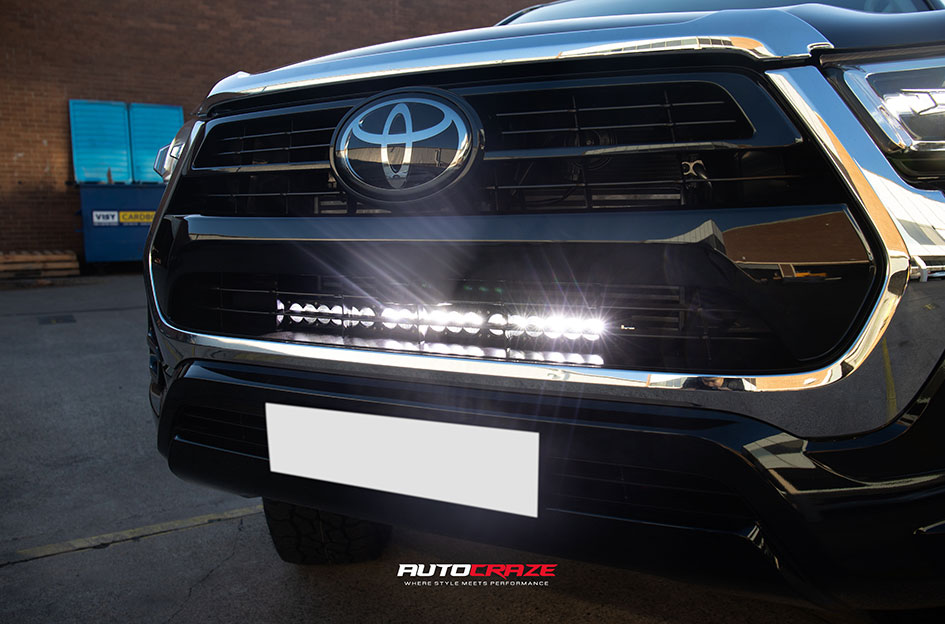 TOYOTA HILUX MOTO METAL MO962 GLOSS BLACK MILLED ACCENTS