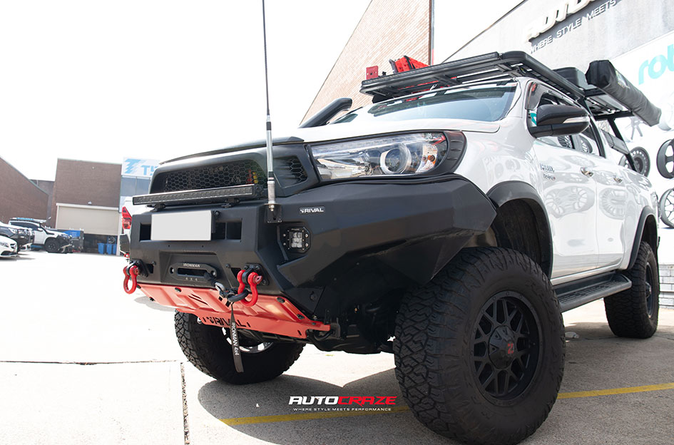 TOYOTA HILUX NOMAD JUDGE MATTE BLACK