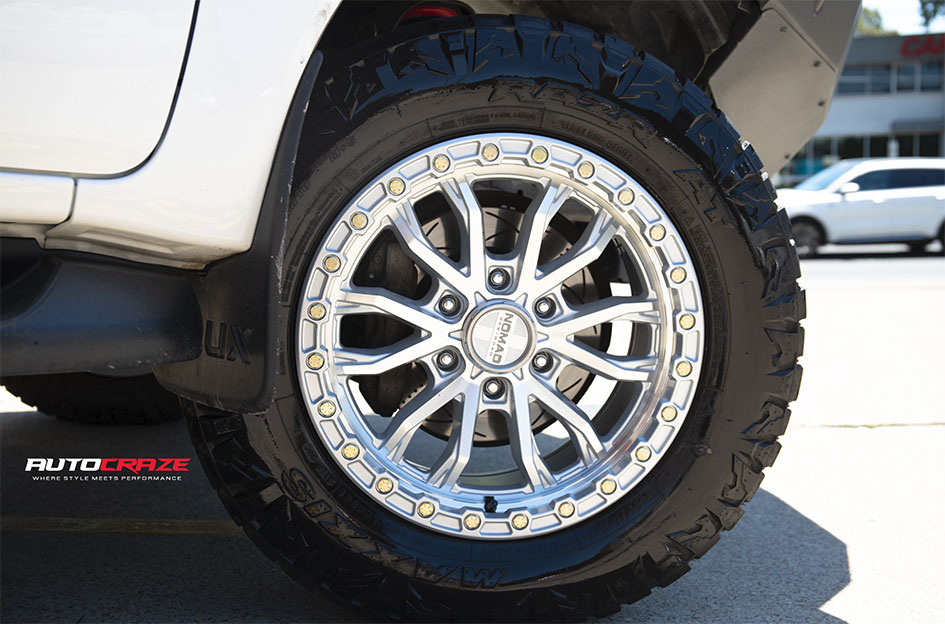 TOYOTA HILUX NOMAD N133 SILVER MACHINED FACE