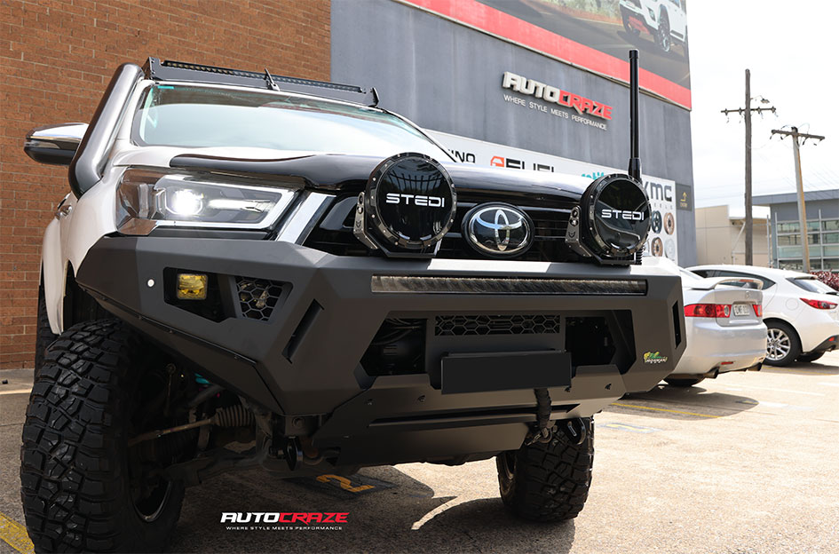 TOYOTA HILUX NOMAD N133 SATIN BLACK