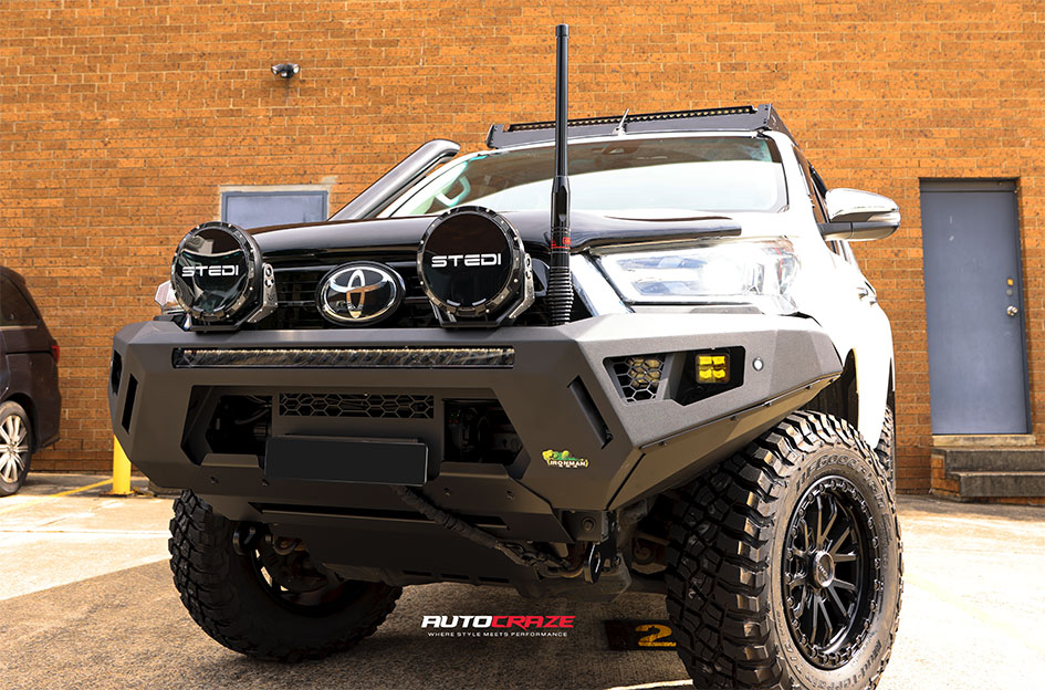 TOYOTA HILUX NOMAD N133 SATIN BLACK