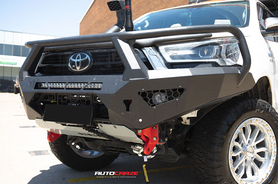 TOYOTA HILUX NOMAD N133 SILVER MACHINED FACE