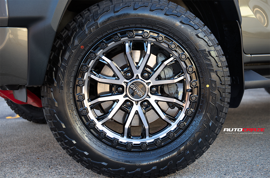 TOYOTA HILUX NOMAD N133 GLOSS BLACK DARK TINT