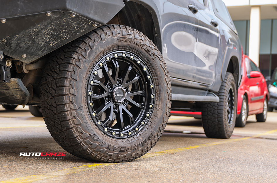 TOYOTA HILUX NOMAD N133 SATIN BLACK
