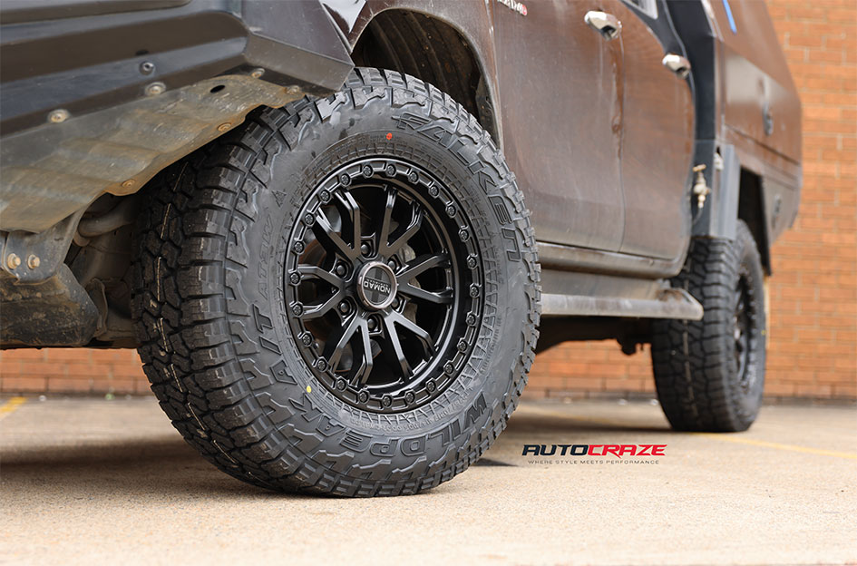 TOYOTA HILUX NOMAD N133 SATIN BLACK
