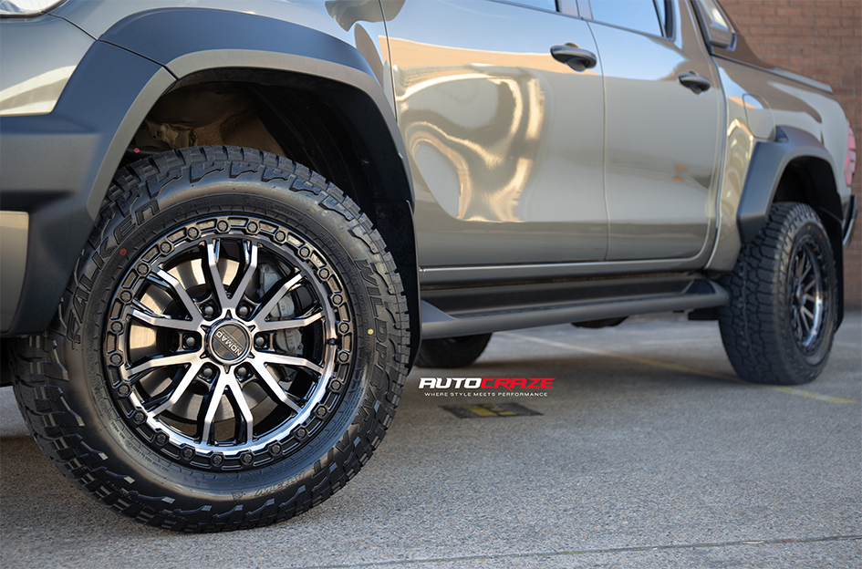 TOYOTA HILUX NOMAD N133 GLOSS BLACK DARK TINT
