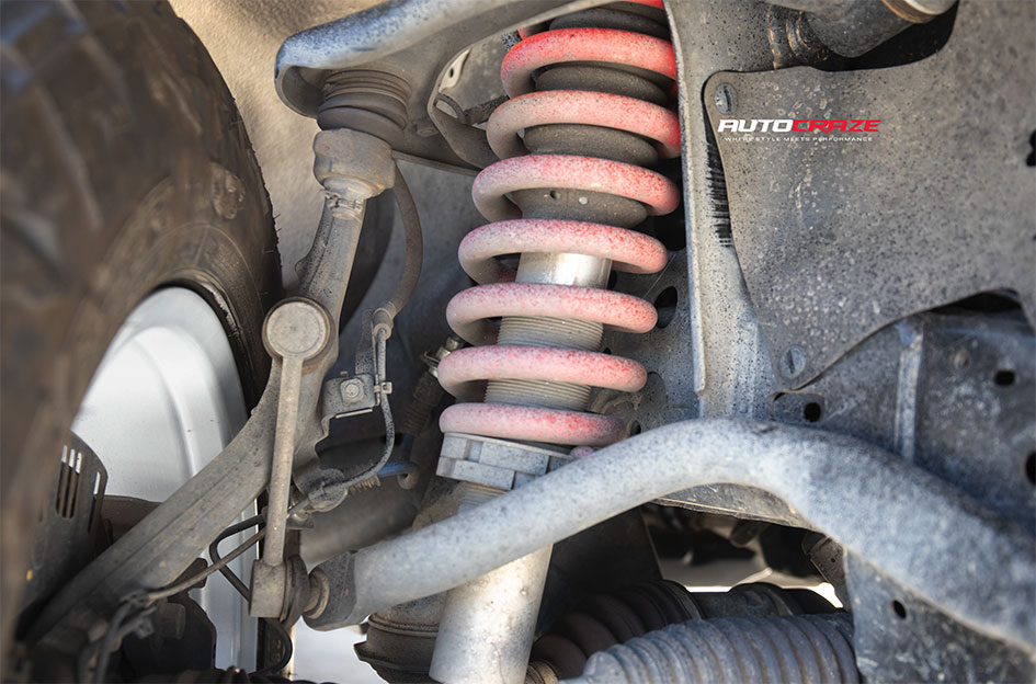 TOYOTA HILUX NOMAD N133 SILVER MACHINED FACE