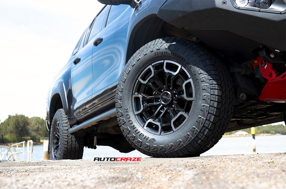 TOYOTA HILUX NOMAD N162 GLOSS BLACK DARK TINT