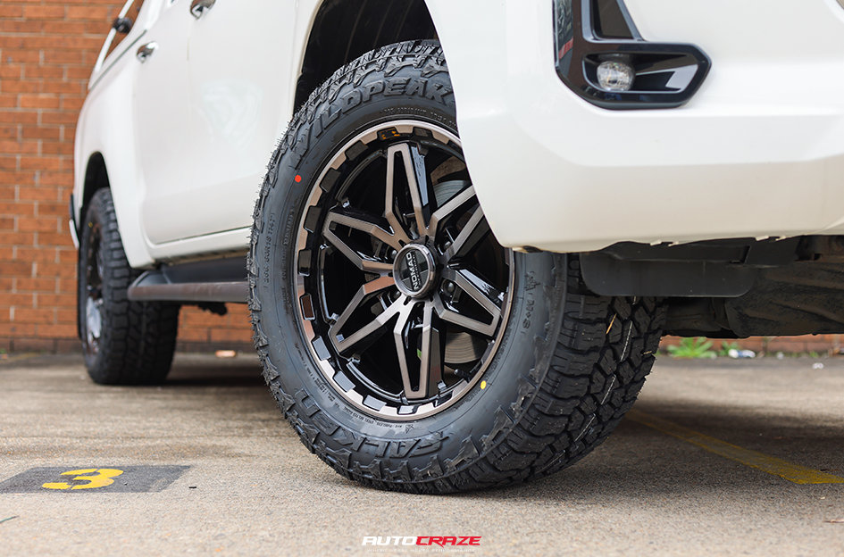 TOYOTA HILUX NOMAD N232 GLOSS BLACK DARK TINT
