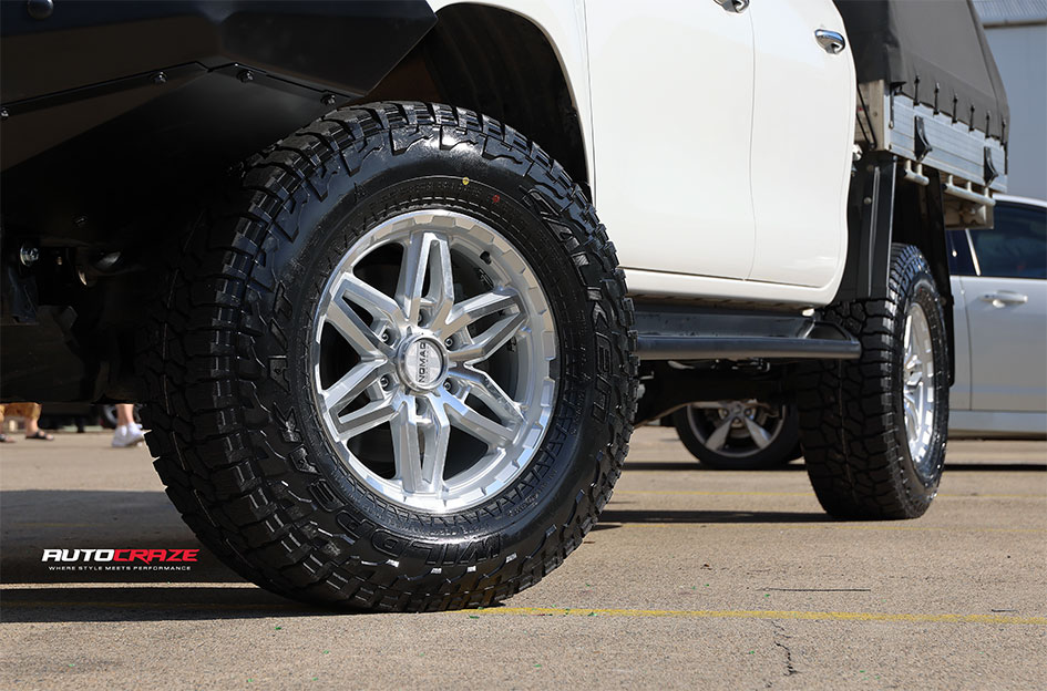 TOYOTA HILUX NOMAD N232 SILVER MACHINED FACE