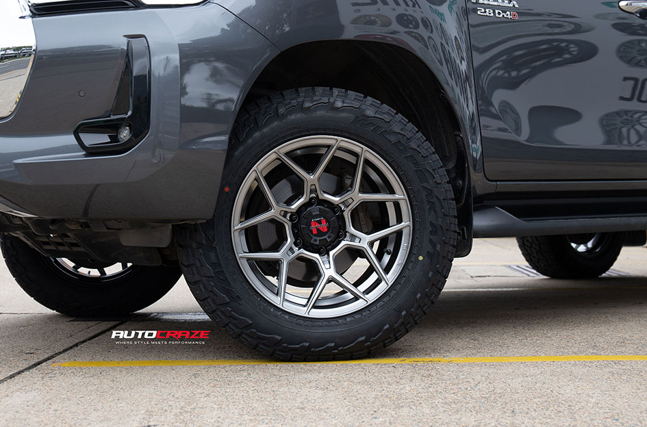 TOYOTA HILUX NOMAD SABBATH HYPER BLACK