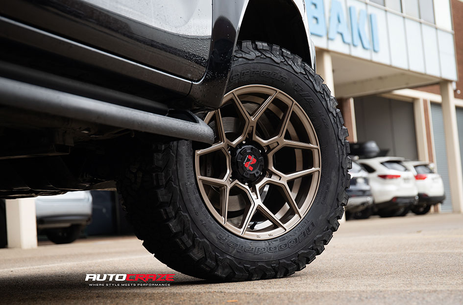TOYOTA HILUX NOMAD SABBATH BRONZE 