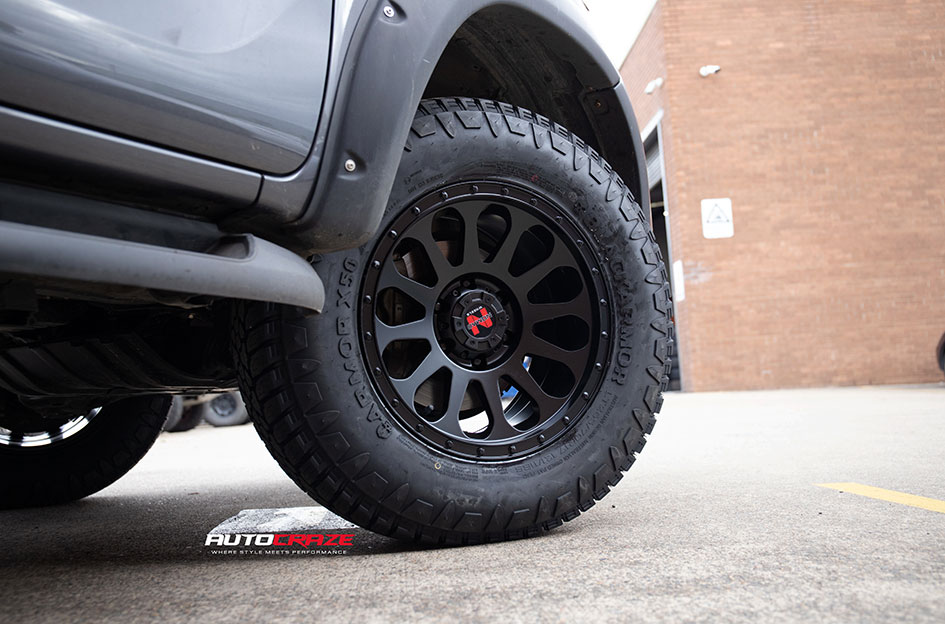 TOYOTA HILUX NOMAD VICTIM MATTE BLACK 