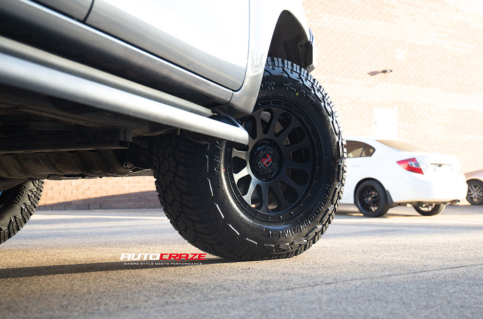 TOYOTA HILUX NOMAD VICTIM MATTE BLACK
