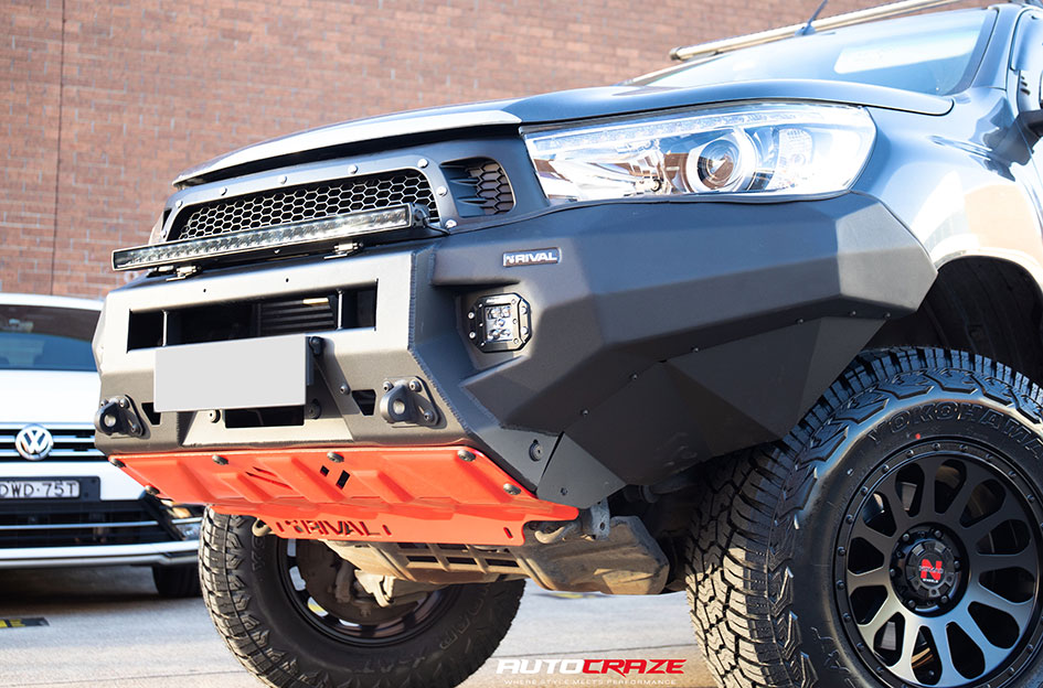 TOYOTA HILUX NOMAD VICTIM MATTE BLACK