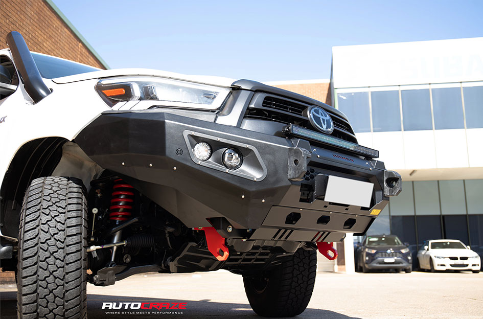 TOYOTA HILUX NOMAD PROSECUTOR MATTE BLACK 
