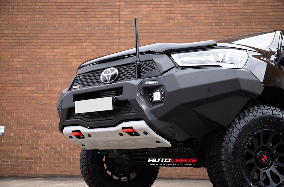 TOYOTA HILUX NOMAD VICTIM MATTE BLACK 
