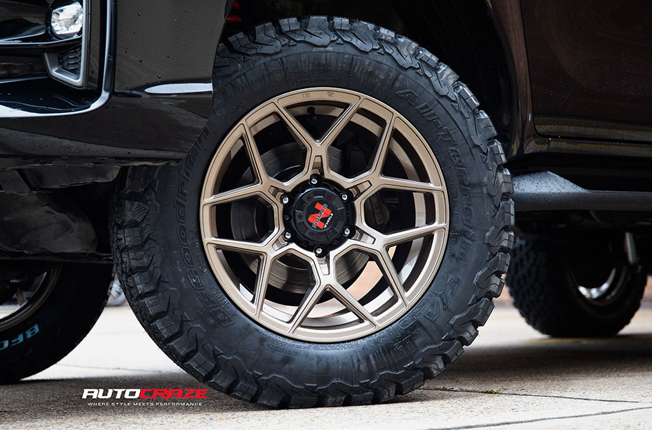 TOYOTA HILUX NOMAD SABBATH BRONZE 
