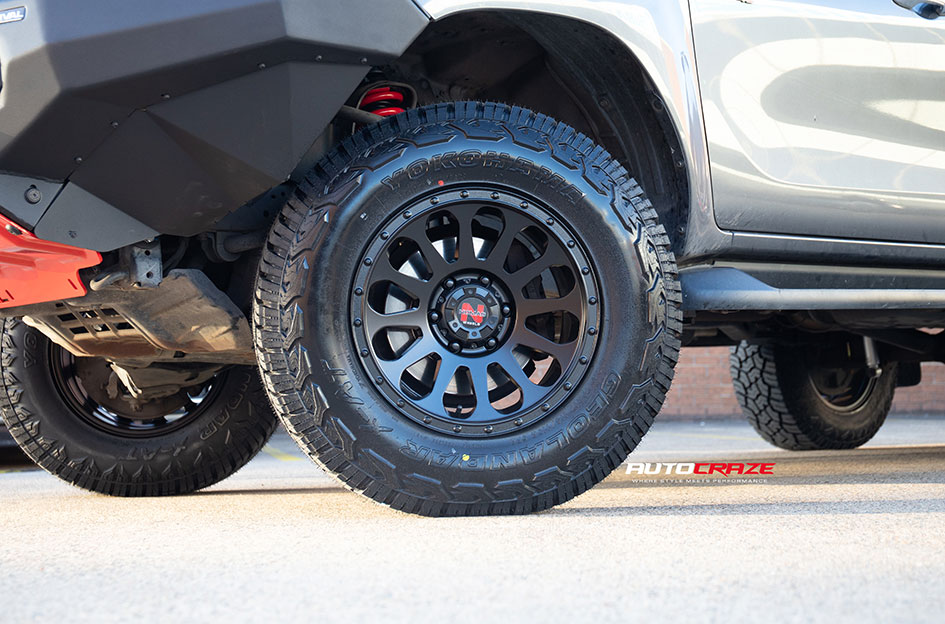 TOYOTA HILUX NOMAD VICTIM MATTE BLACK