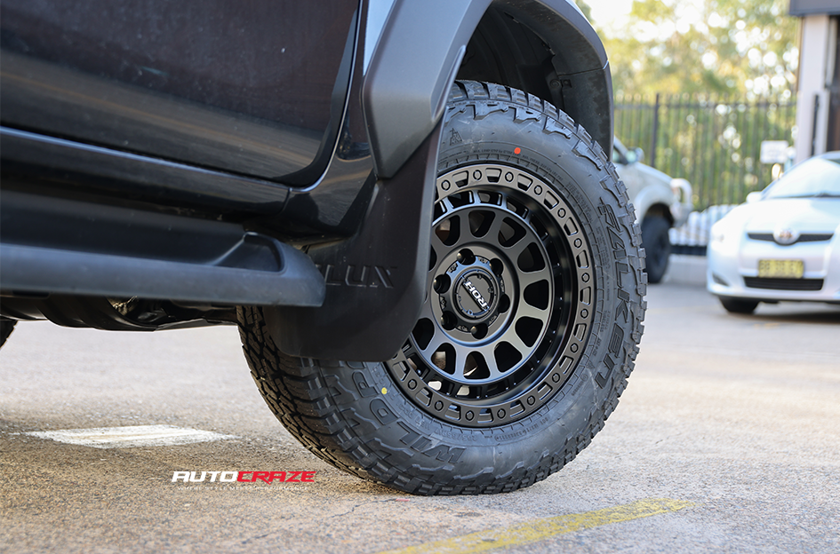 TOYOTA HILUX ROH ASSAULT MATT BLACK 