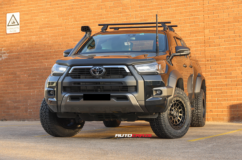 TOYOTA HILUX ROH ASSAULT MATT BLACK 